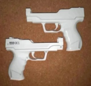 NUEVO. 2 Rifles y 2 Pistolas Wii