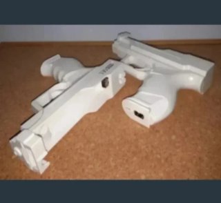 NUEVO. 2 Rifles y 2 Pistolas Wii