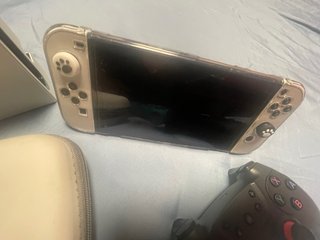 Nintendo Switch OLED + Accesorios