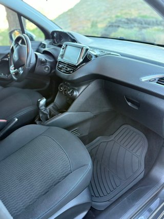 Peugeot 208 2017 Style 1.2 PureTech 82