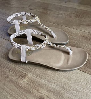 Sandalias planas doradas talla 38