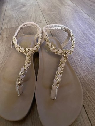 Sandalias planas doradas talla 38