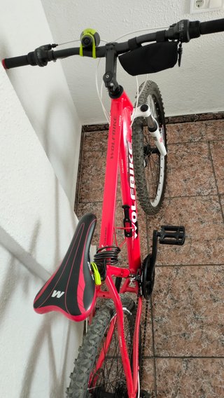 Bicicleta de Montaña Roja WOLFBIKE