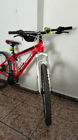 Bicicleta de Montaña Roja WOLFBIKE