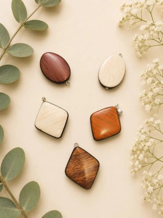5 colgantes efecto madera