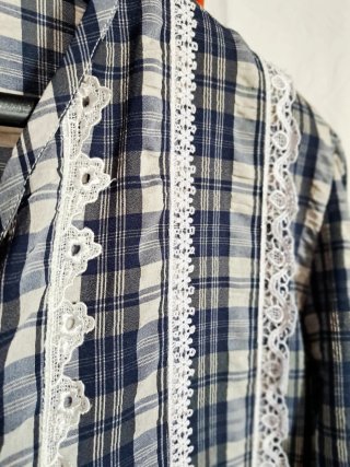Abito estivo a quadri con pizzo