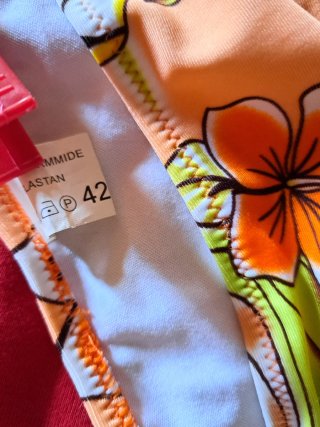 Set Bikini e Pareo Floreale