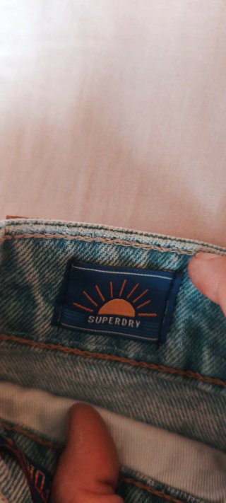 Falda vaquera Superdry Talla 30 con cinturón