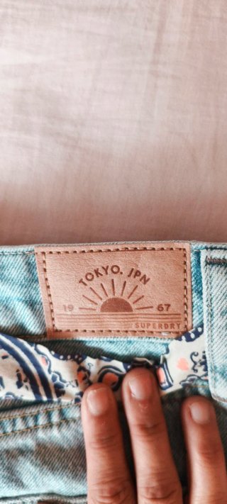Falda vaquera Superdry Talla 30 con cinturón
