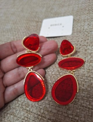 Pendientes largos rojos efecto cristal