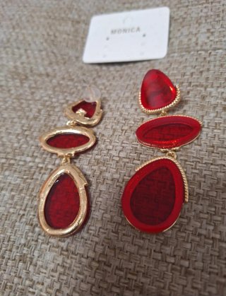 Pendientes largos rojos efecto cristal