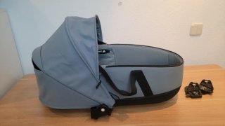 Capazo Babyzen YOYO con adaptadores y cubrepiés .