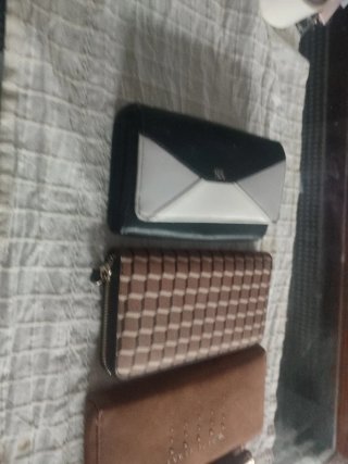 4 Carteras de mujer poco uso