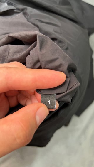Plumífero Moncler Negro con Capucha Original