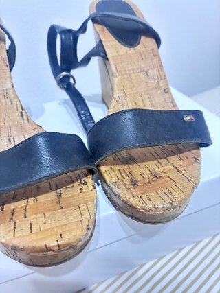 Sandalias Tommy Hilfiger y Kalvin Klein. Talla 41