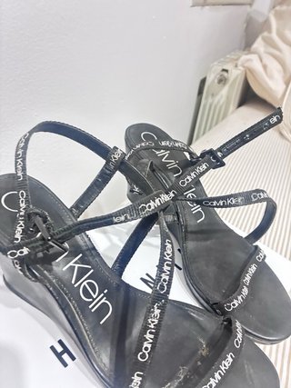 Sandalias Tommy Hilfiger y Kalvin Klein. Talla 41