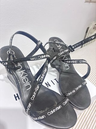 Sandalias Tommy Hilfiger y Kalvin Klein. Talla 41