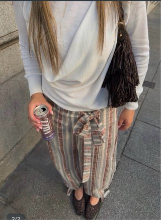 Pantalón bombacho cinturón rayas