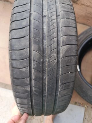 Neumático 205/60 R16