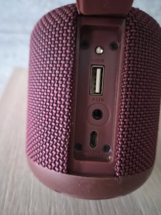 Altavoz Vieta Pro Easy granate. Usado
