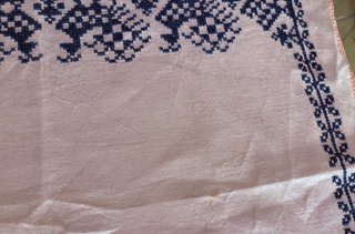 Runner vintage anni '70 rosa cipria ricamato