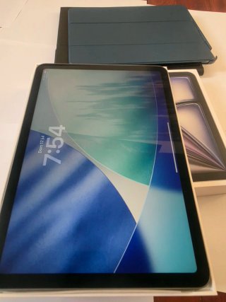 Apple iPad Air 11