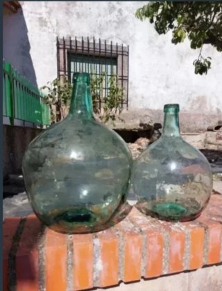 Damajuanas de cristal antiguas