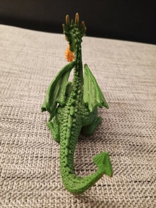 Muñeco dragón PVC