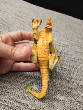 Muñeco dragón PVC