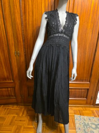 Vestido midi negro con encaje Talla S