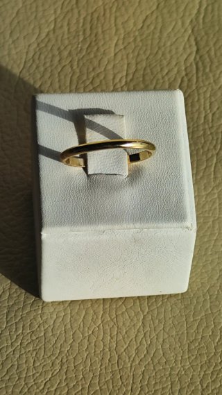Alianza oro amarillo 18k hombre nueva.