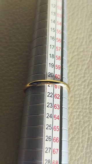 Alianza oro amarillo 18k hombre nueva.