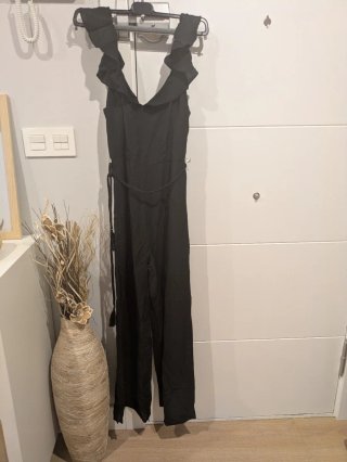 Mono negro Mango con cinturón