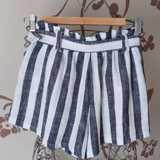 PACK BERSHKA: SHORT DE RAYAS + OTRO DE REGALO