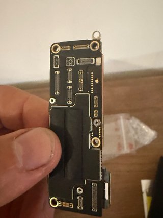 Scheda madre iPhone 16 Pro Max per riparazione