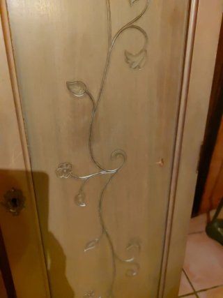 Puertas de armario antiguas de madera