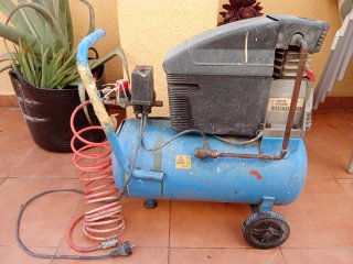 Compresor de aire azul