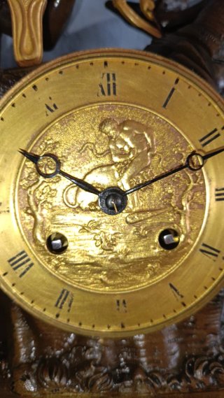 Reloj de sobremesa bronce dorado