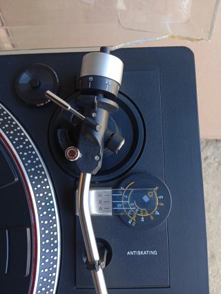 Giradiscos Lenco L-744 DD Nero