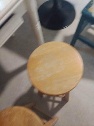 Juego de 2 taburetes de madera