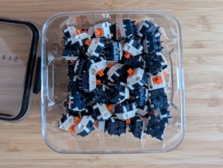 90 Cherry MX Switch Naranja Blanco