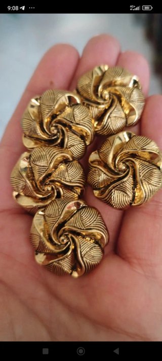 1 Bottone dorato con design a spirale 2,8 cm