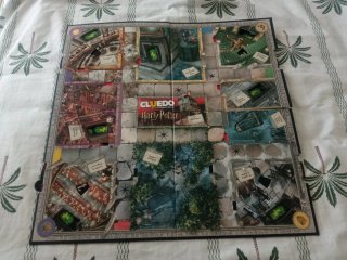 Cluedo Harry Potter: El Clásico Juego de Misterio