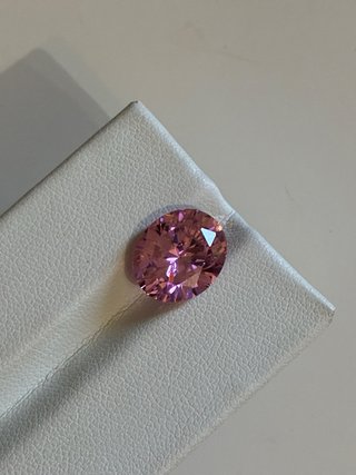 Fluorite rosa taglio Ovale 6.00 ct