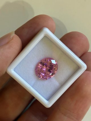Fluorite rosa taglio Ovale 6.00 ct
