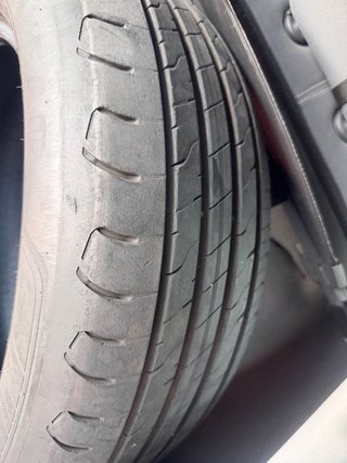 Neumático Goodyear 205/60R16