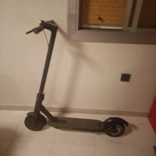 Patinete eléctrico en buen estado