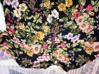 Camisa estampada flores negra