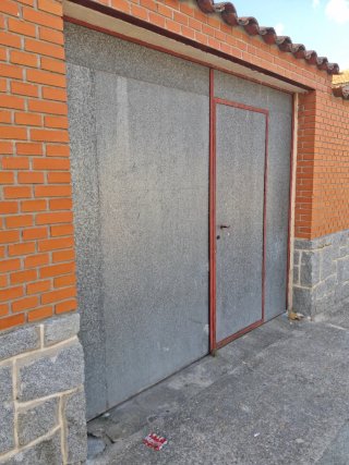 Puerta de garaje de chapa