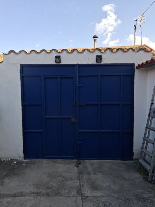 Puerta de garaje de chapa